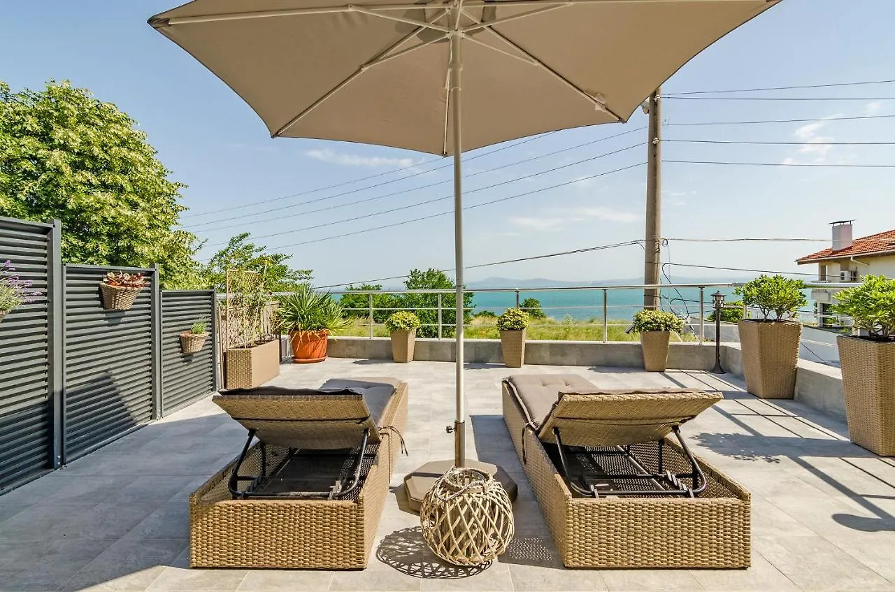 Апартаменти Ивайло / Ivaylo Apartments Burgas