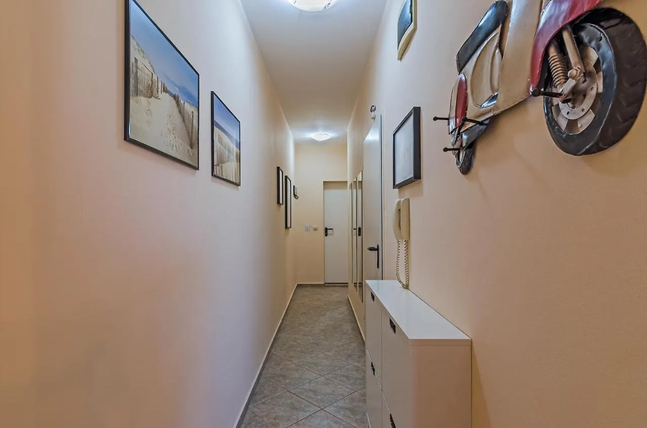 Апартаменти Ивайло / Ivaylo Apartments Burgas